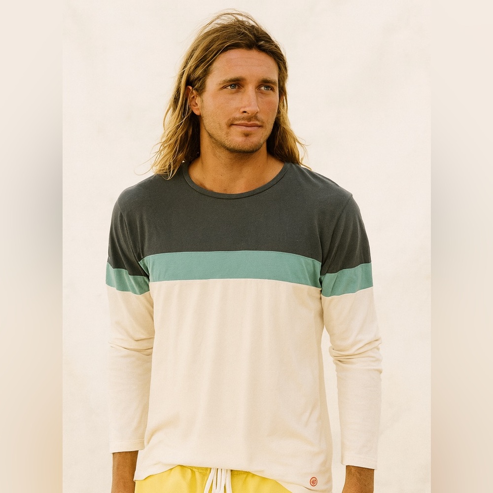 Marine Layer Jacob Long Sleeve Crew
Tee in Navy/Green/Natural Size M/L J4